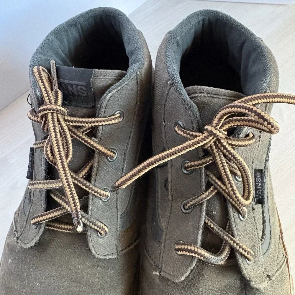 Vans Chukka Mid Canvas Brown Gum Sole Youth 6, Men 6,‎ Women 7.5, MidTop Sneaker